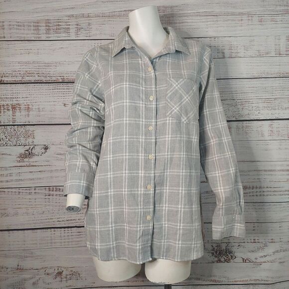 Womans Old Navy Gray Plaid The Classic Shirt Button Down - Picture 2 of 11
